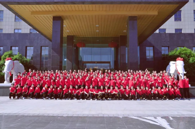 獻(xiàn)給集團(tuán)的青春贊歌！
